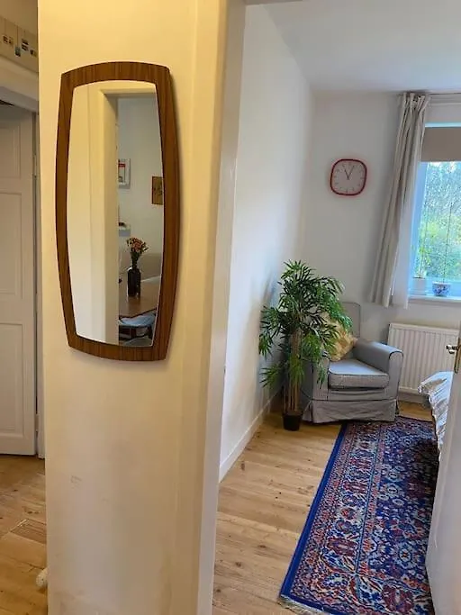 2 Bed With Garden Near City Centre & Beach, Free Parking Edinburgh