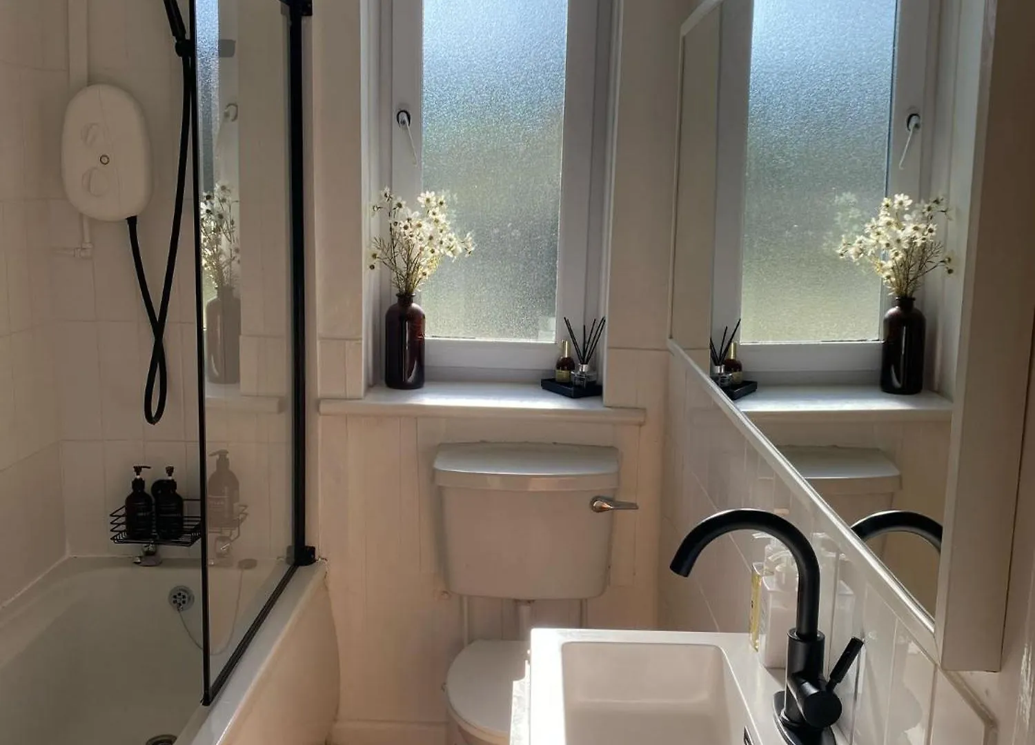 2 Bed With Garden Near City Centre & Beach, Free Parking Edinburgh Großbritannien